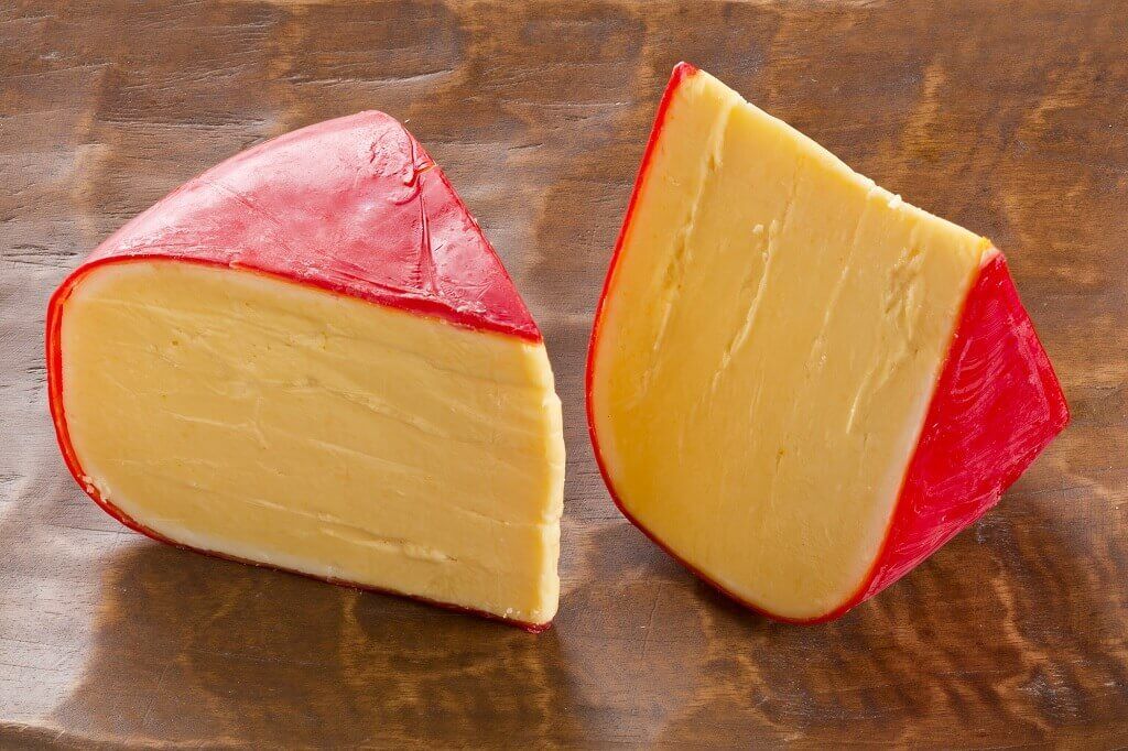 Colores rojos, amarillos y naranjas característicos del queso Gouda
