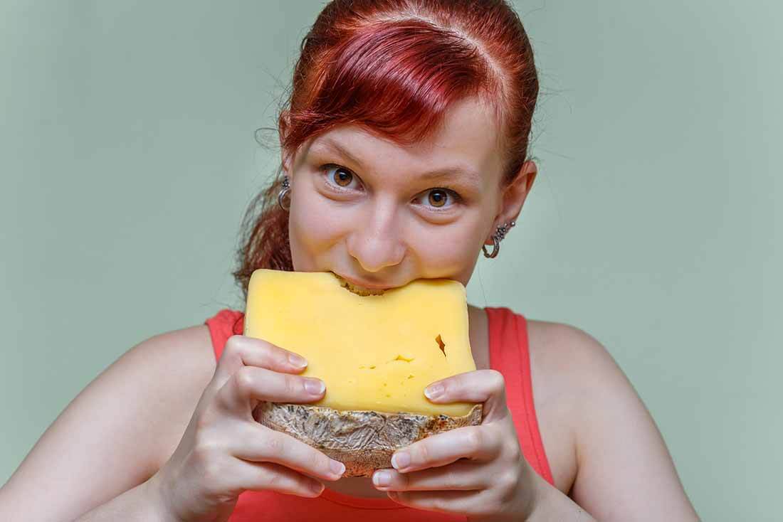 Cualquier exceso, incluyendo de quesos, no ayudará a mantenerte sano